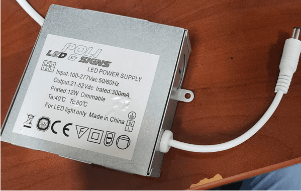 Discontinued Item- For A-GL Series Ceiling light led driver metal box 18watt    with PLUG (MALE)