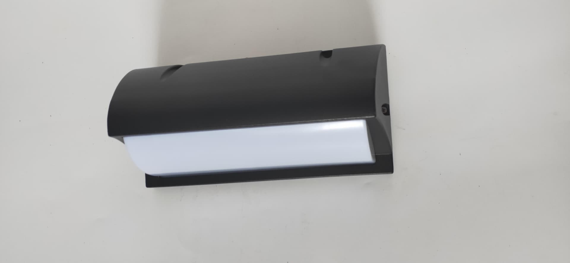 Outdoor LED Wall Sconce, 12W, 5000K, Black Finish, 250x125mm