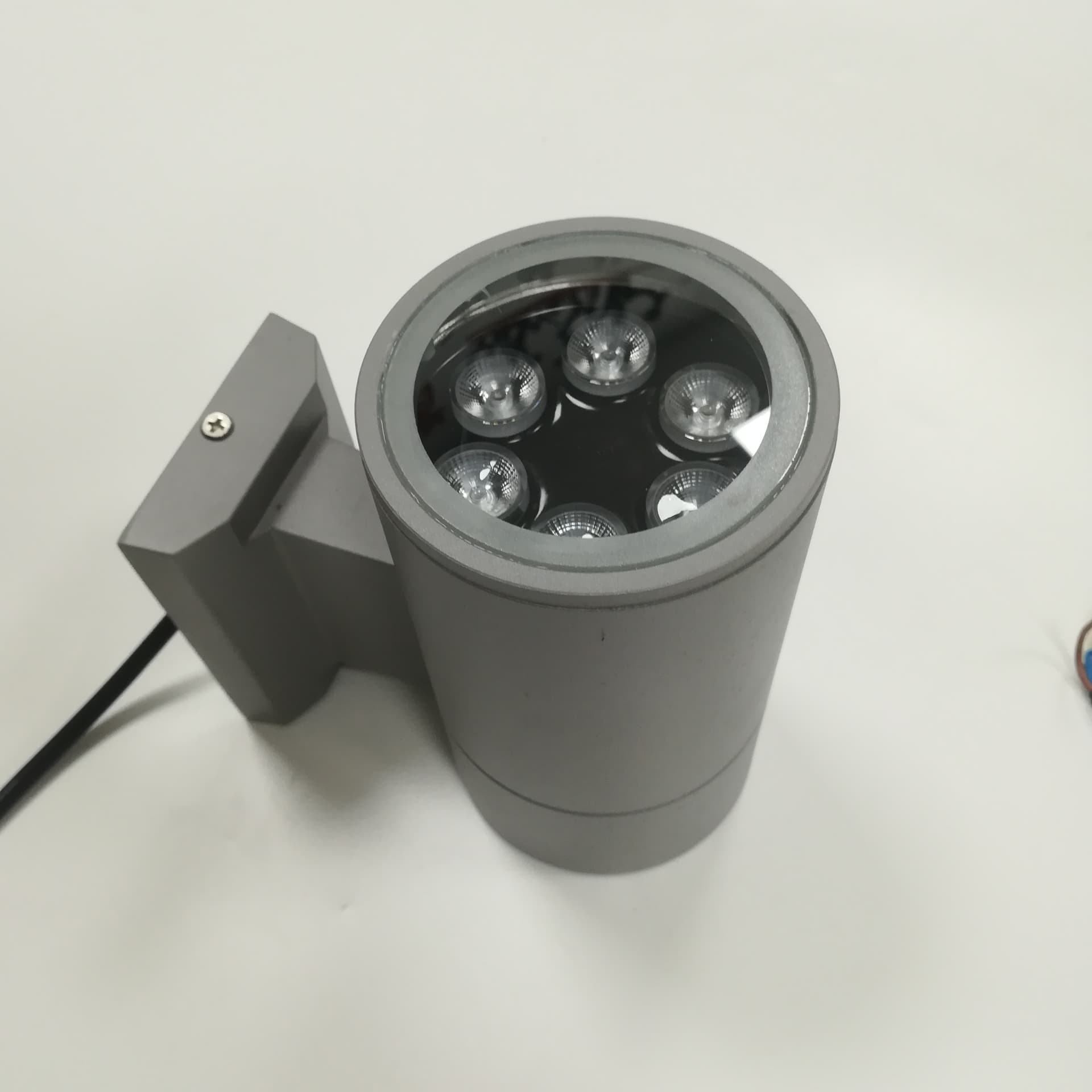 Discontinued Item- Outdoor LED Wall Sconce 90x160mm Silver 6 watts 5000K