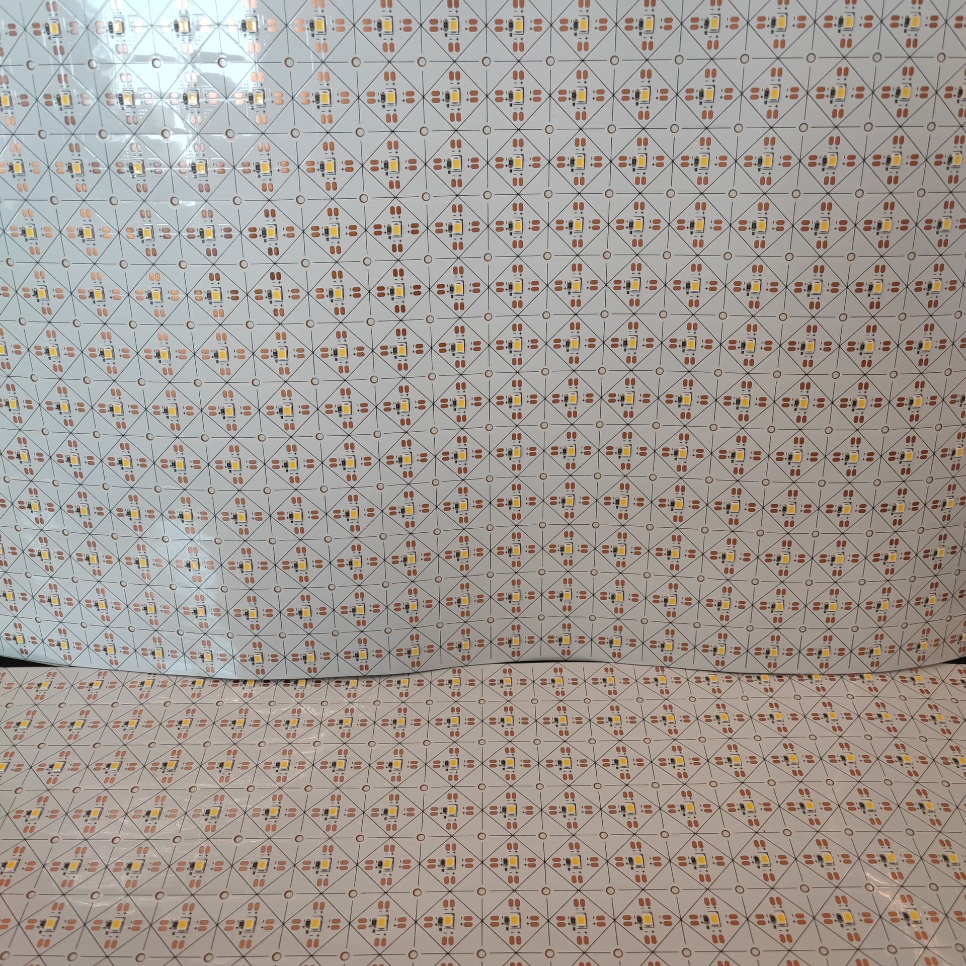 LED flexible lighting sheet 24VDC SMD2835 5K CRI90 576pcs/sheet Min Cut 10mm Size 480x240mm 60W/sheet 100 lm/W Beam Angle 180 Work Temp -40C + 60C IP20 3M tape back adhesive on-board wago connector 2 yrs wrnty CE Rohs UL Listed