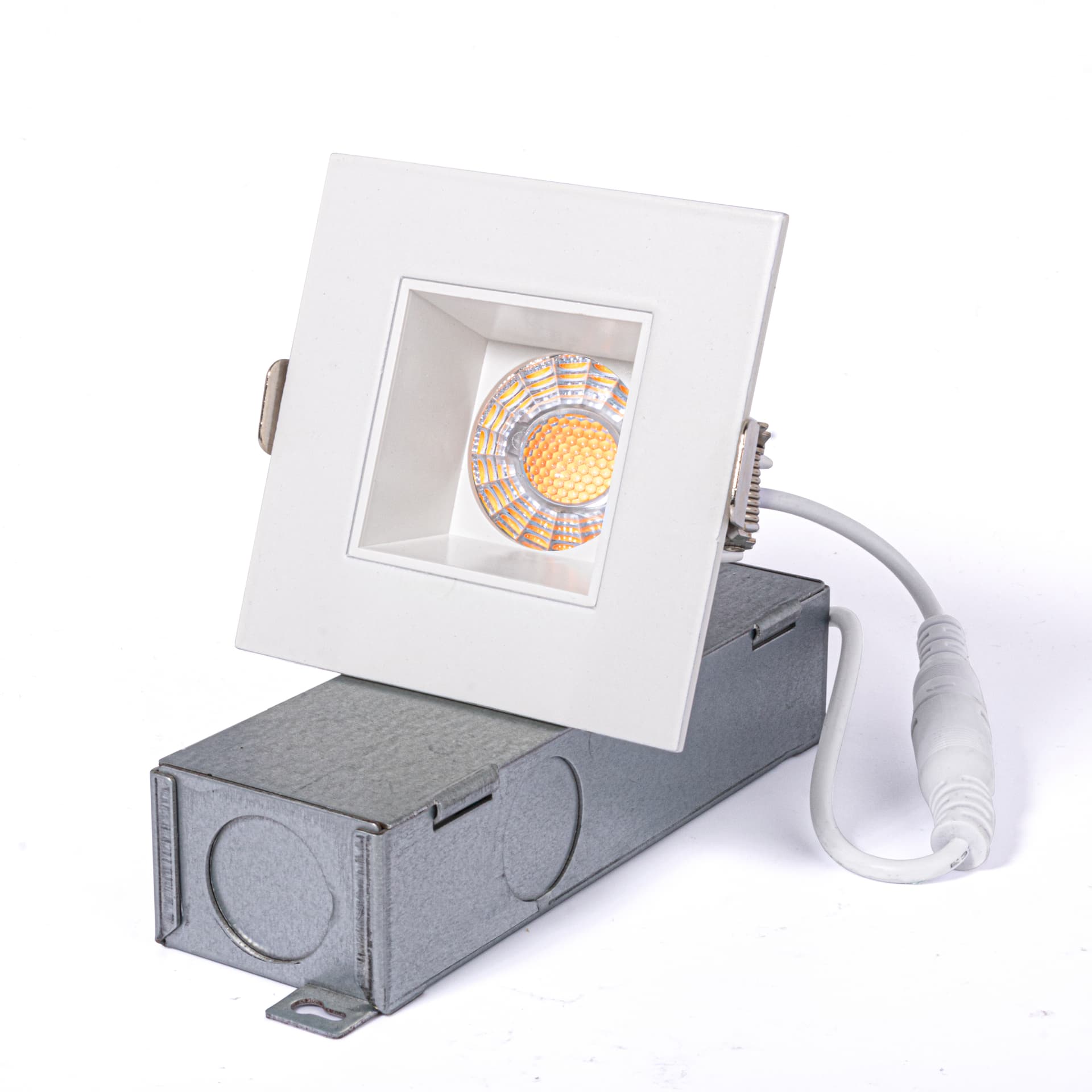 LUMIPRO 2" Anti-Glare Square Downlight Residencial Series 9W 120VAC 5CCT 27 30K 35K 40K 50K 650LM 65LM/W CRI90 Triac dimming PF0.9 LED Chip COB Beam Angle 36 ETL 5 Yrs Wrrty