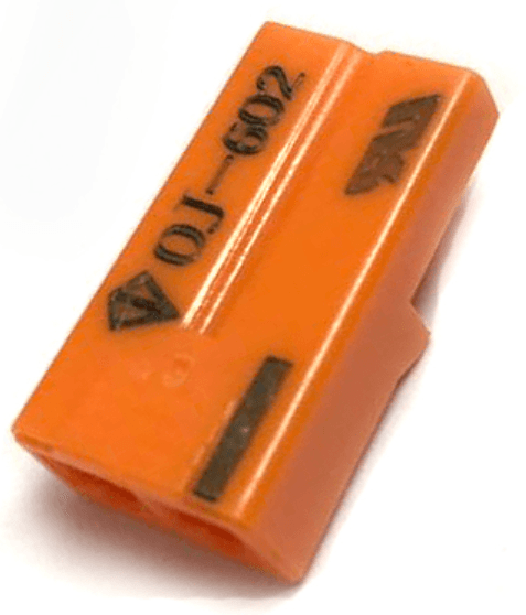 Two-Line Plug and Jack Wire Connector, 250 V AC, 10 A, 18-16 AWG, Flame-Retardant PC