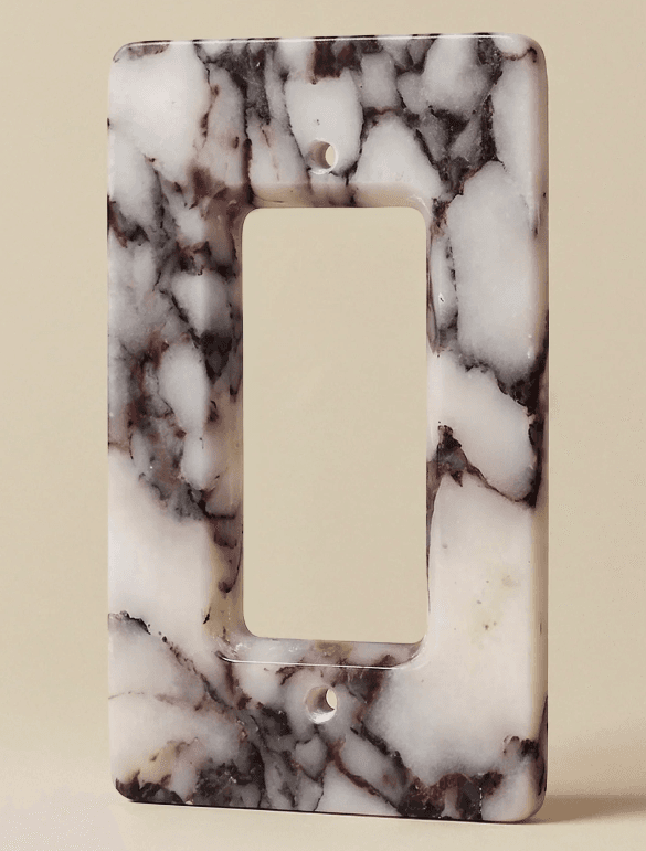 Stone Plate Calacata Viola Dimensions: 4.7 x 2.8 inchs Finish: Marble