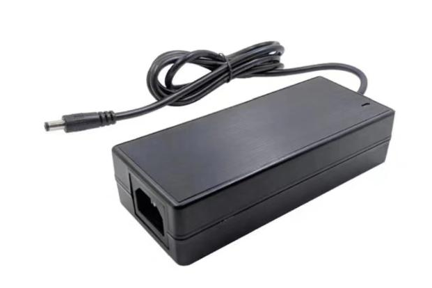 72W Laptop-Style Tabletop Power Supply, 12V DC Output, 100–240VAC Input